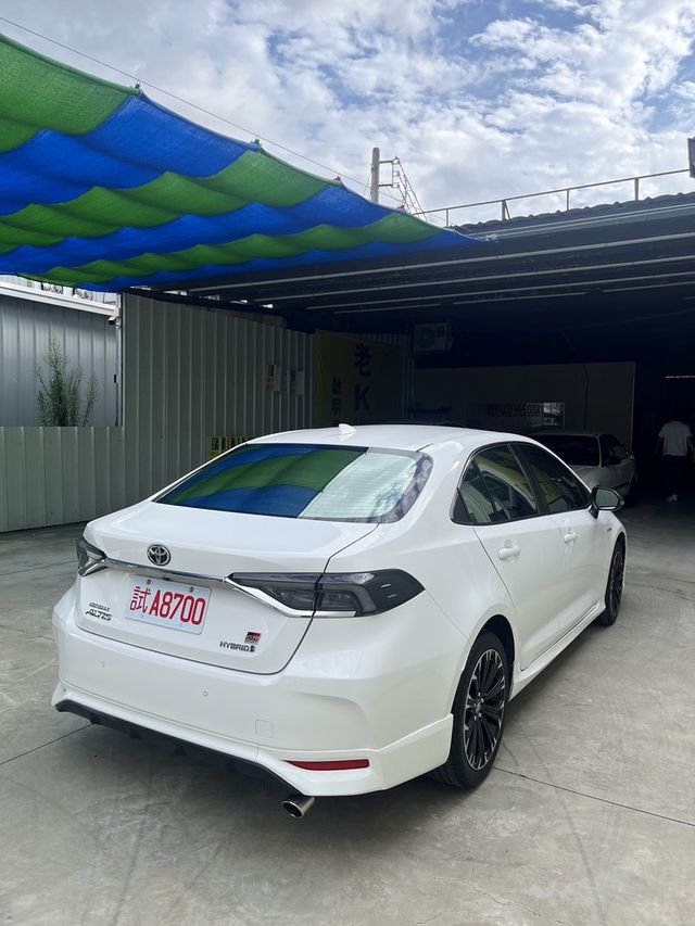 TOYOTA豐田 COROLLA ALTIS HYBRID  第2張相片