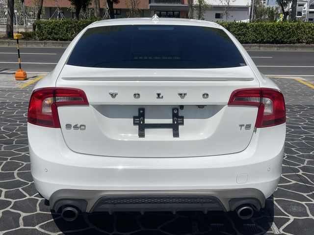 VOLVO富豪 S60  第5張相片