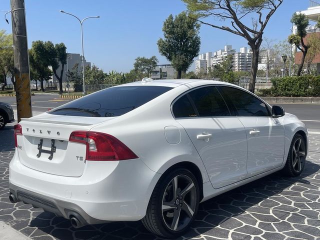 VOLVO富豪 S60  第7張相片