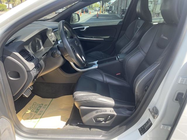 VOLVO富豪 S60  第9張相片