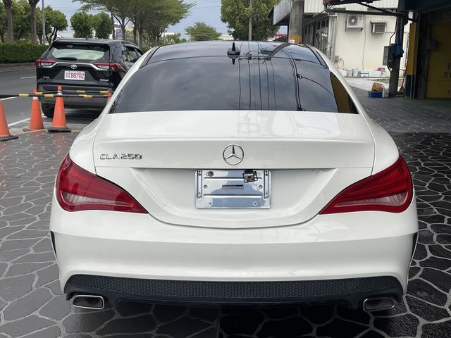 M-BENZ賓士 CLA250  第6張相片