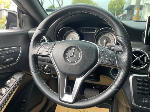 M-BENZ賓士 CLA250  第14張相片