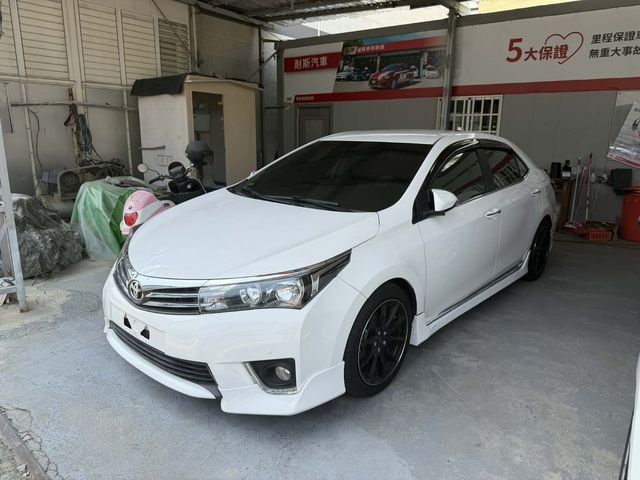 TOYOTA豐田 ALTIS  第1張相片