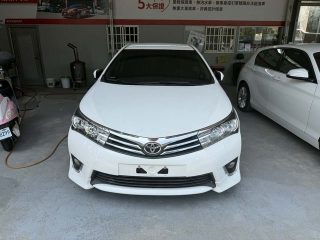 TOYOTA豐田 ALTIS  第2張相片