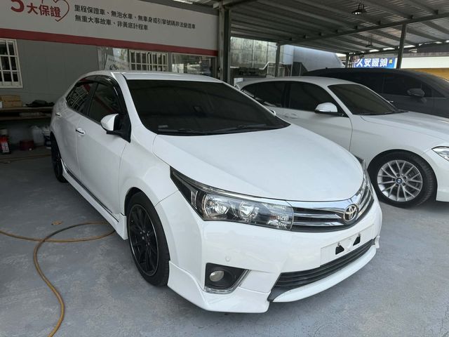TOYOTA豐田 ALTIS  第3張相片