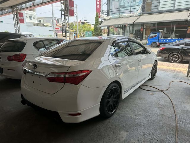 TOYOTA豐田 ALTIS  第4張相片