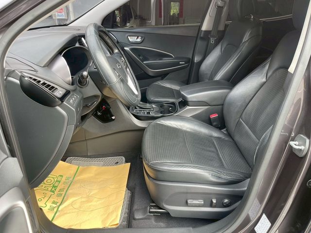 HYUNDAI現代 SANTA FE  第10張相片