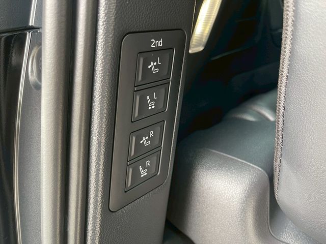 TOYOTA豐田 ALPHARD  第16張相片