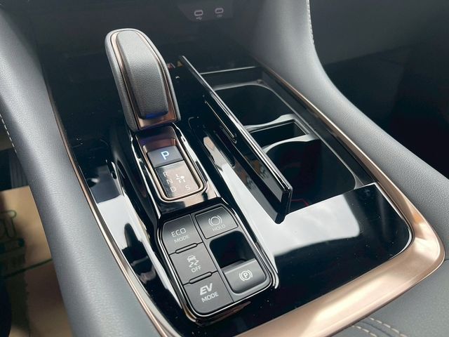 TOYOTA豐田 ALPHARD  第18張相片
