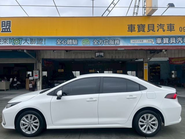 TOYOTA豐田 ALTIS  第4張相片