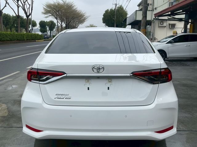 TOYOTA豐田 ALTIS  第6張相片