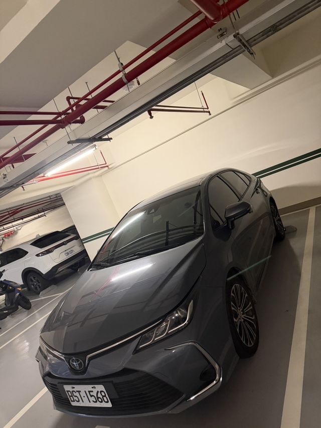 TOYOTA豐田 ALTIS  第1張相片
