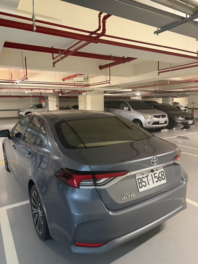 TOYOTA豐田 ALTIS  第3張相片