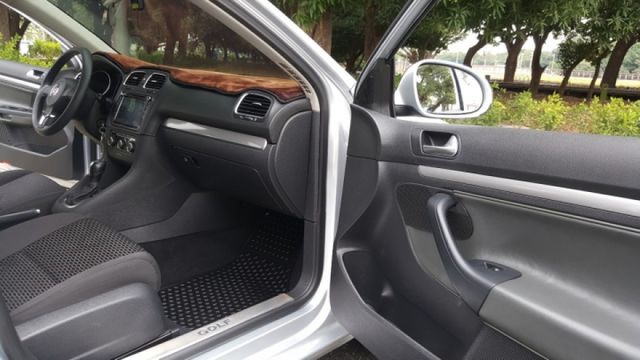 賞車前請先電話或LINE連絡預約!優惠賞車專線  第8張相片