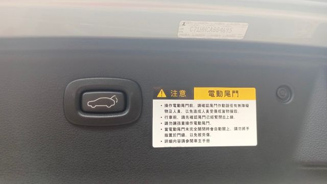 賞車前請先電話或LINE連絡預約!優惠賞車專線  第8張相片