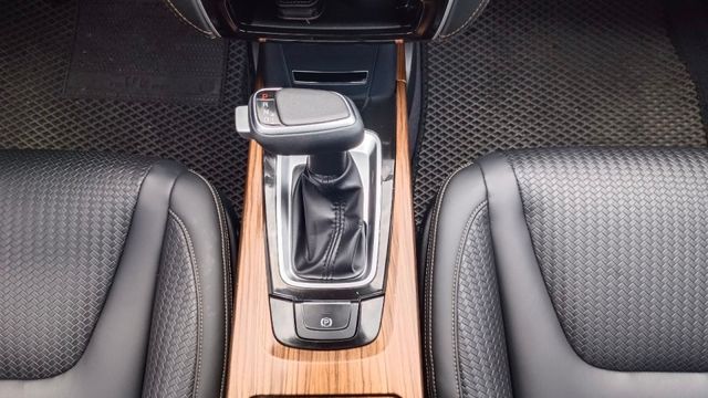 賞車前請先電話或LINE連絡預約!優惠賞車專線  第12張相片