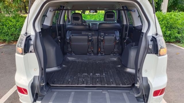 賞車前請先電話或LINE連絡預約!優惠賞車專線  第14張相片