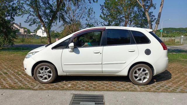 賞車前請先電話或LINE連絡預約!優惠賞車專線  第15張相片
