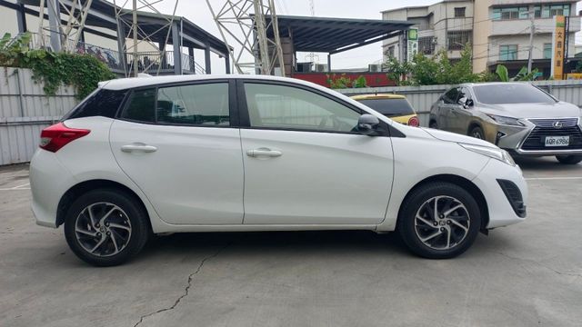 賞車前請先電話或LINE連絡預約!優惠賞車專線  第4張相片