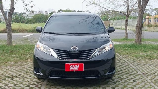 賞車前請先電話或LINE連絡預約!優惠賞車專線  第2張相片