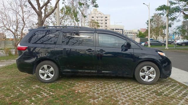 賞車前請先電話或LINE連絡預約!優惠賞車專線  第4張相片