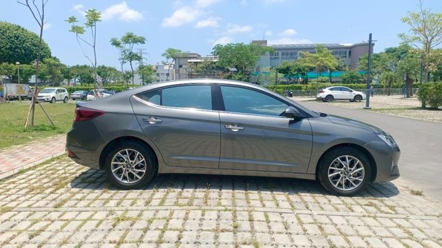 賞車前請先電話或LINE連絡預約!優惠賞車專線  第4張相片