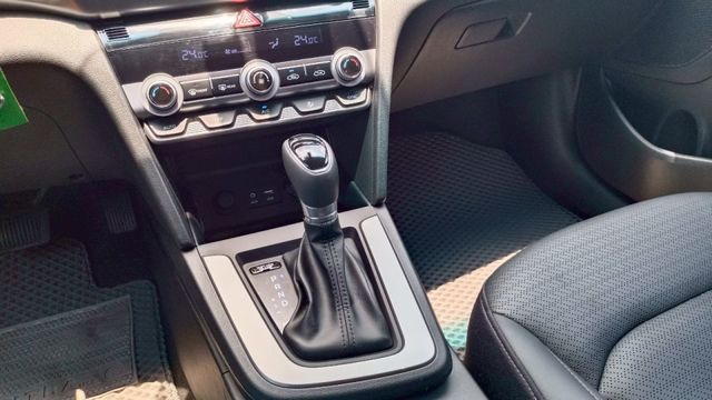 賞車前請先電話或LINE連絡預約!優惠賞車專線  第12張相片