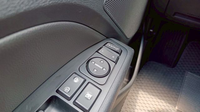 賞車前請先電話或LINE連絡預約!優惠賞車專線  第14張相片