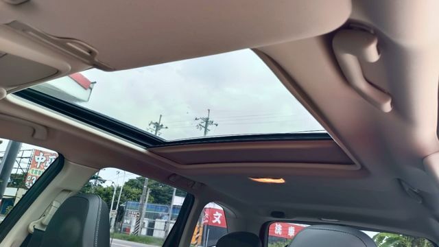 賞車前請先電話或LINE連絡預約!優惠賞車專線  第16張相片