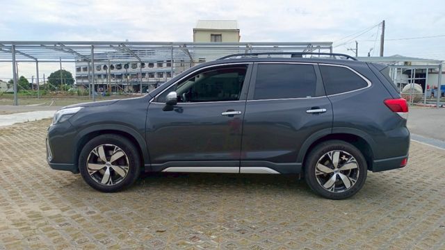 賞車前請先電話或LINE連絡預約!優惠賞車專線  第20張相片