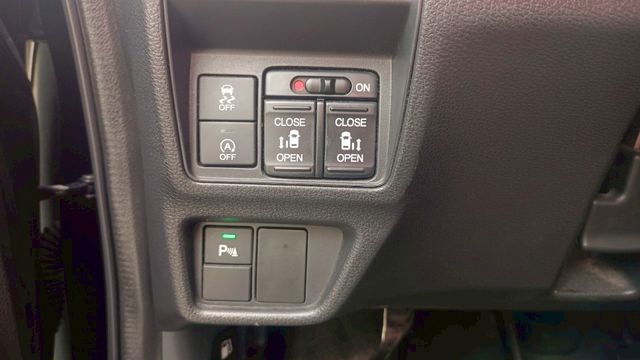 賞車前請先電話或LINE連絡預約!優惠賞車專線  第15張相片