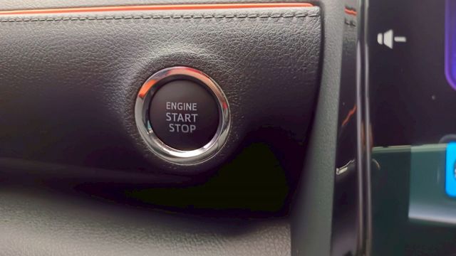 賞車前請先電話或LINE連絡預約!優惠賞車專線  第14張相片