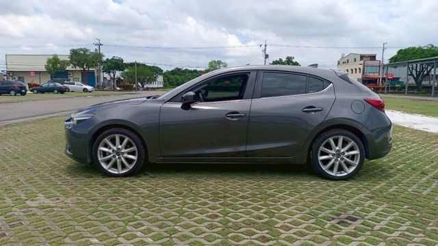 賞車前請先電話或LINE連絡預約!優惠賞車專線  第19張相片