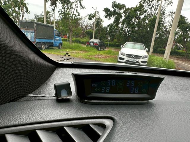 賞車前請先電話或LINE連絡預約!優惠賞車專線  第7張相片