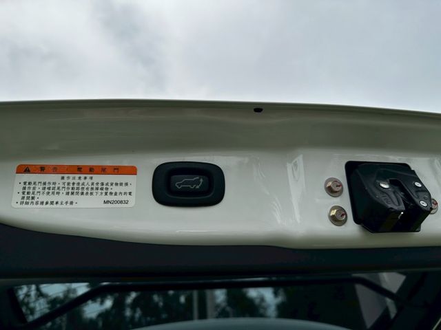 賞車前請先電話或LINE連絡預約!優惠賞車專線  第13張相片