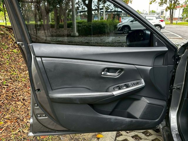 賞車前請先電話或LINE連絡預約!優惠賞車專線  第16張相片