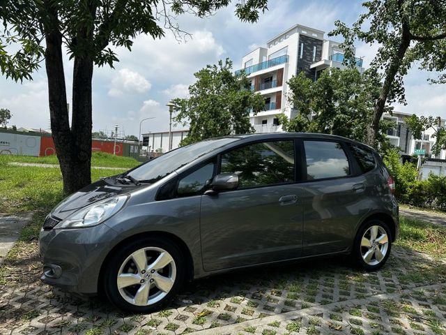 賞車前請先電話或LINE連絡預約!優惠賞車專線  第2張相片