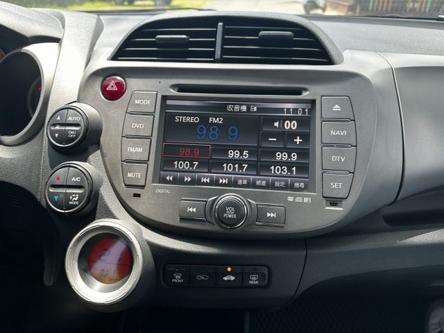 賞車前請先電話或LINE連絡預約!優惠賞車專線  第15張相片