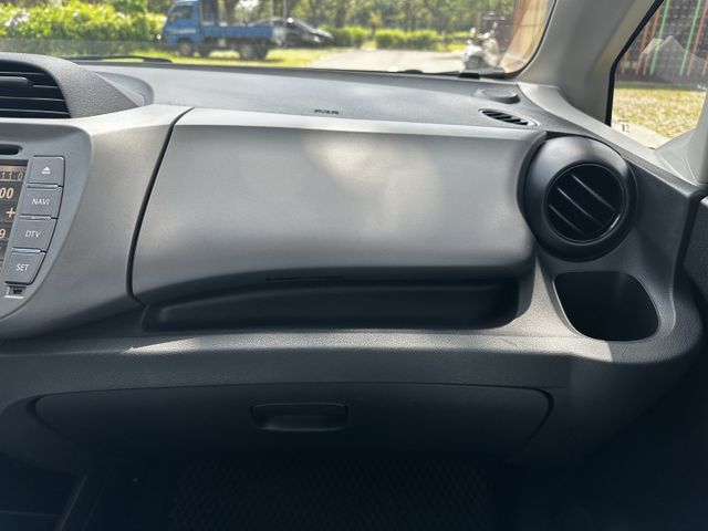 賞車前請先電話或LINE連絡預約!優惠賞車專線  第17張相片