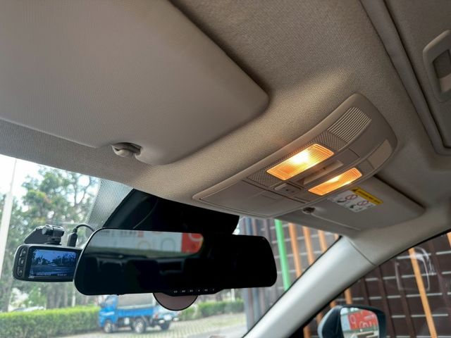 賞車前請先電話或LINE連絡預約!優惠賞車專線  第15張相片