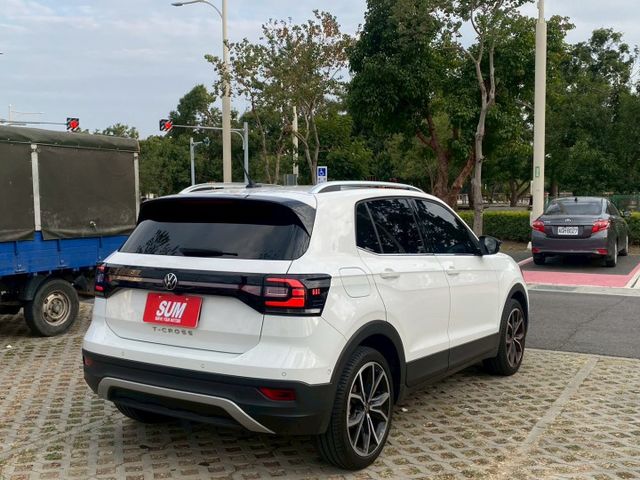 賞車前請先電話或LINE連絡預約!優惠賞車專線  第4張相片