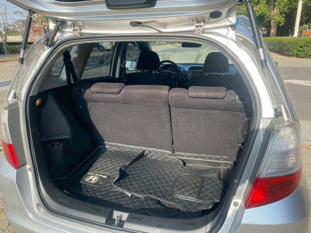 賞車前請先電話或LINE連絡預約!優惠賞車專線  第10張相片