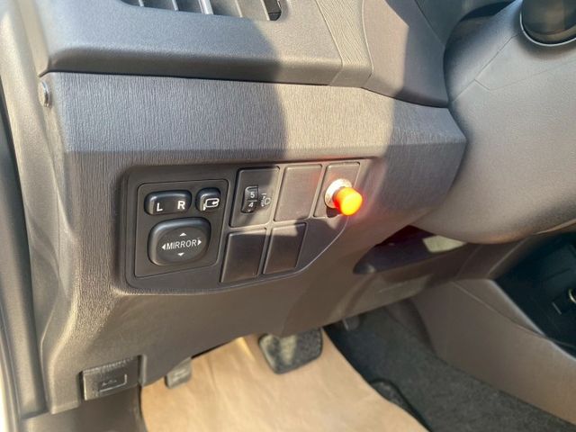 賞車前請先電話或LINE連絡預約!優惠賞車專線  第16張相片