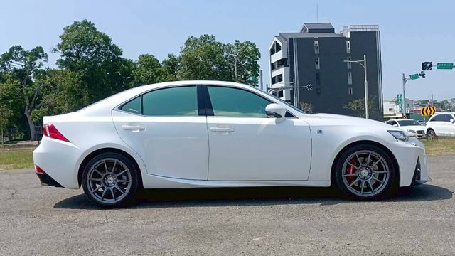 賞車前請先電話或LINE連絡預約!優惠賞車專線  第7張相片