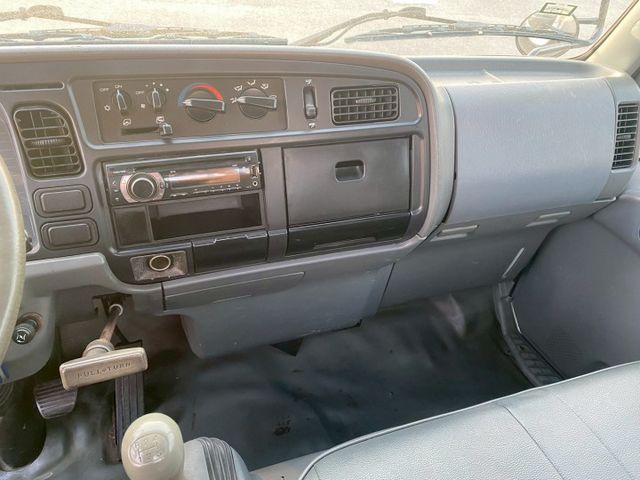 0929022755。陳老闆  手排 白 框式 升降尾門 引擎有整理工單 車況綿綿  第13張相片