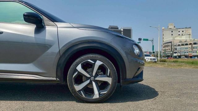 賞車前請先電話或LINE連絡預約!優惠賞車專線  第4張相片