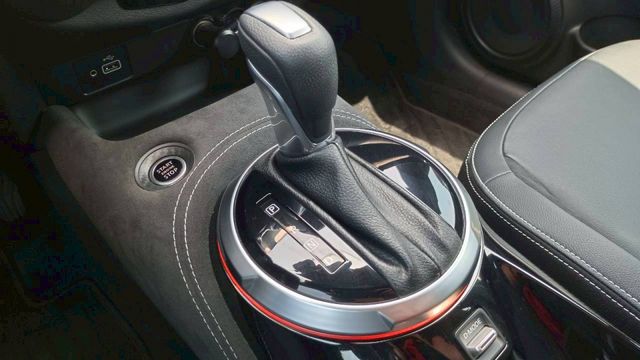 賞車前請先電話或LINE連絡預約!優惠賞車專線  第17張相片