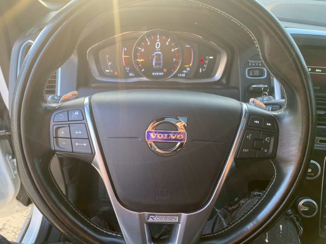 賞車前請先電話或LINE連絡預約!優惠賞車專線  第15張相片