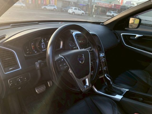 賞車前請先電話或LINE連絡預約!優惠賞車專線  第16張相片