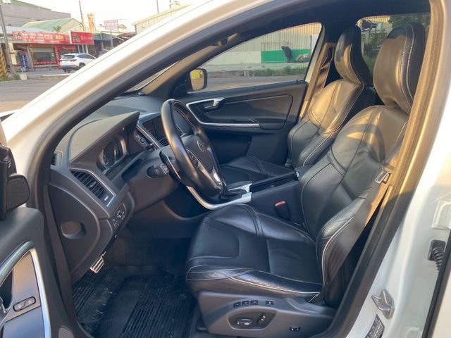 賞車前請先電話或LINE連絡預約!優惠賞車專線  第17張相片